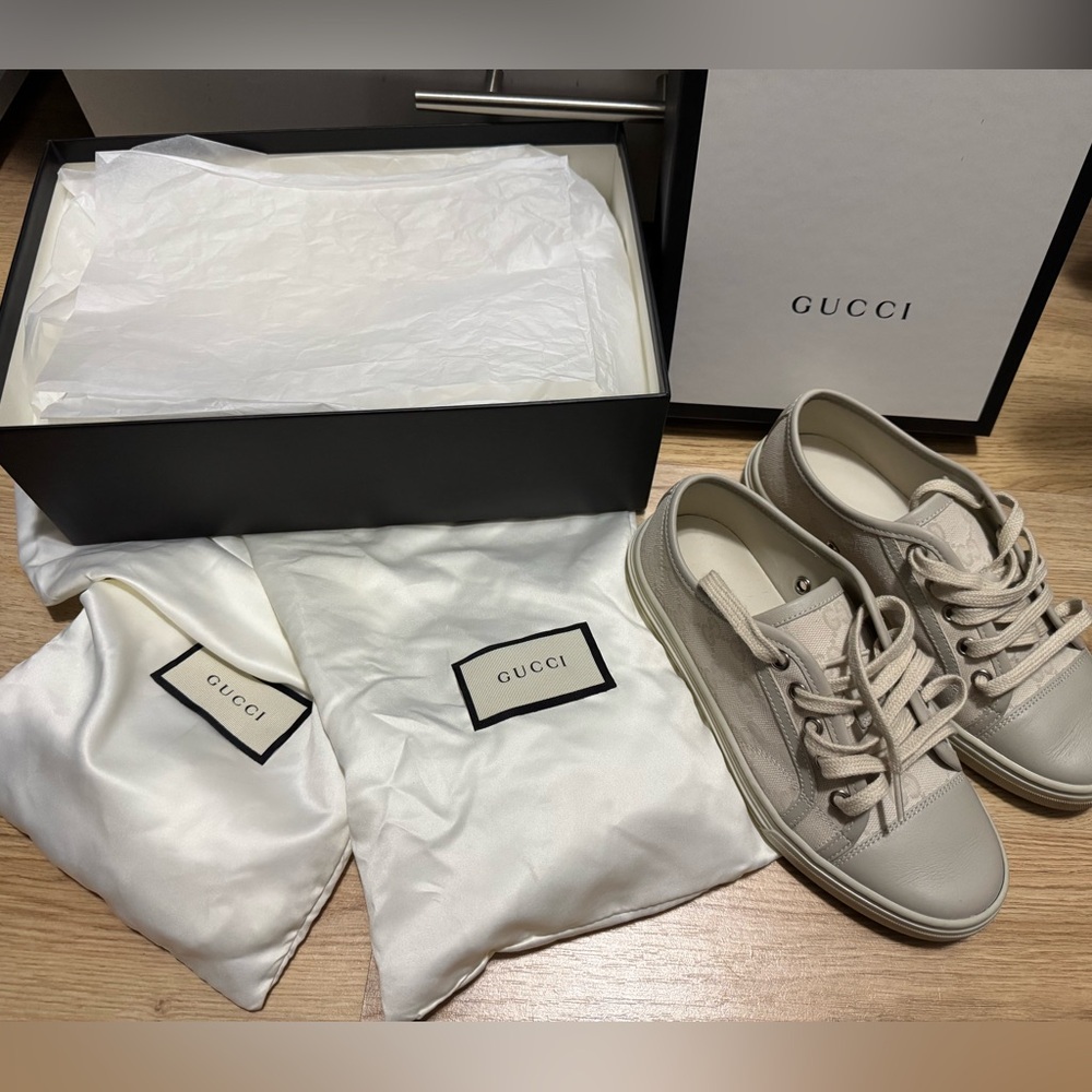 Gucci Off-White Leather Sneakers